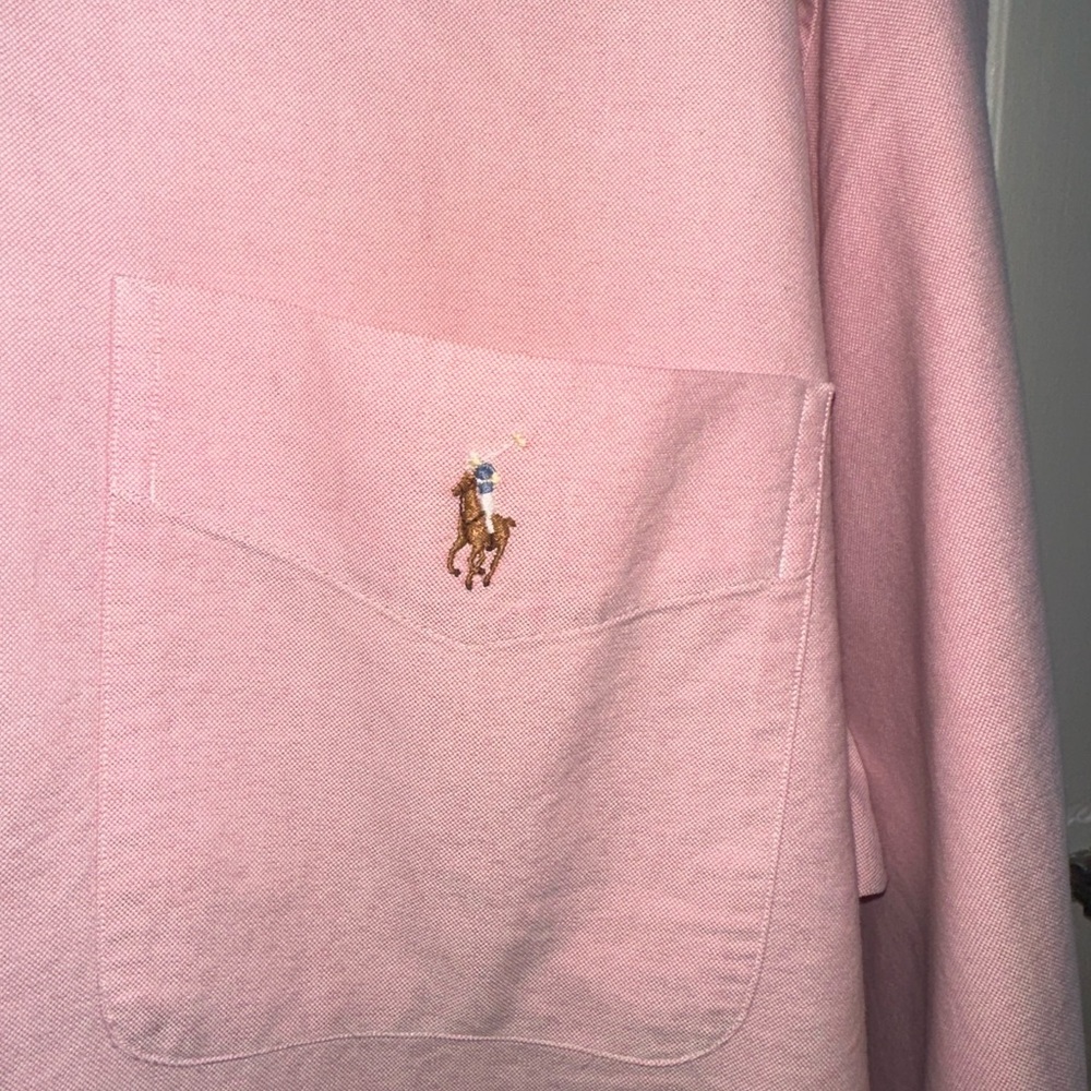 The Iconic Oxford Shirt
Ralph Lauren long-sleeved button-down shirt - Picture 5 of 8